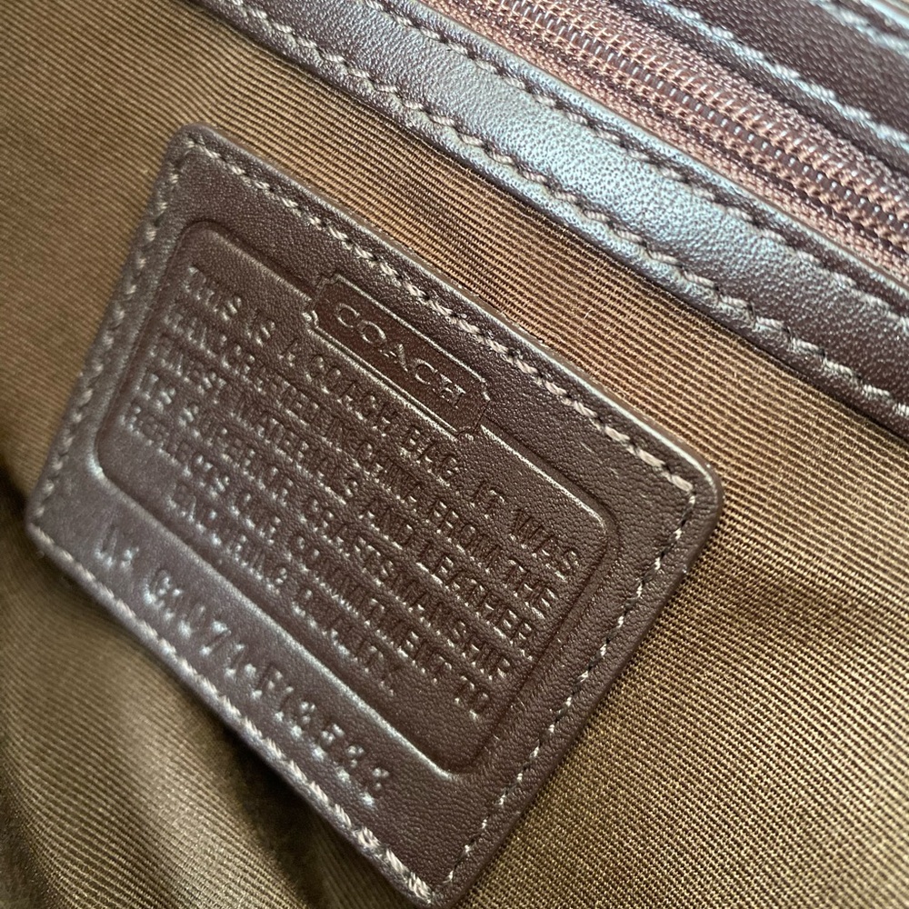 Vintage Coach Tan and Brown Signature Shoulder Bag - Picture 4 of 8